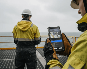 Xshielder-A16PM-Greenscreen-worker_4_RAW